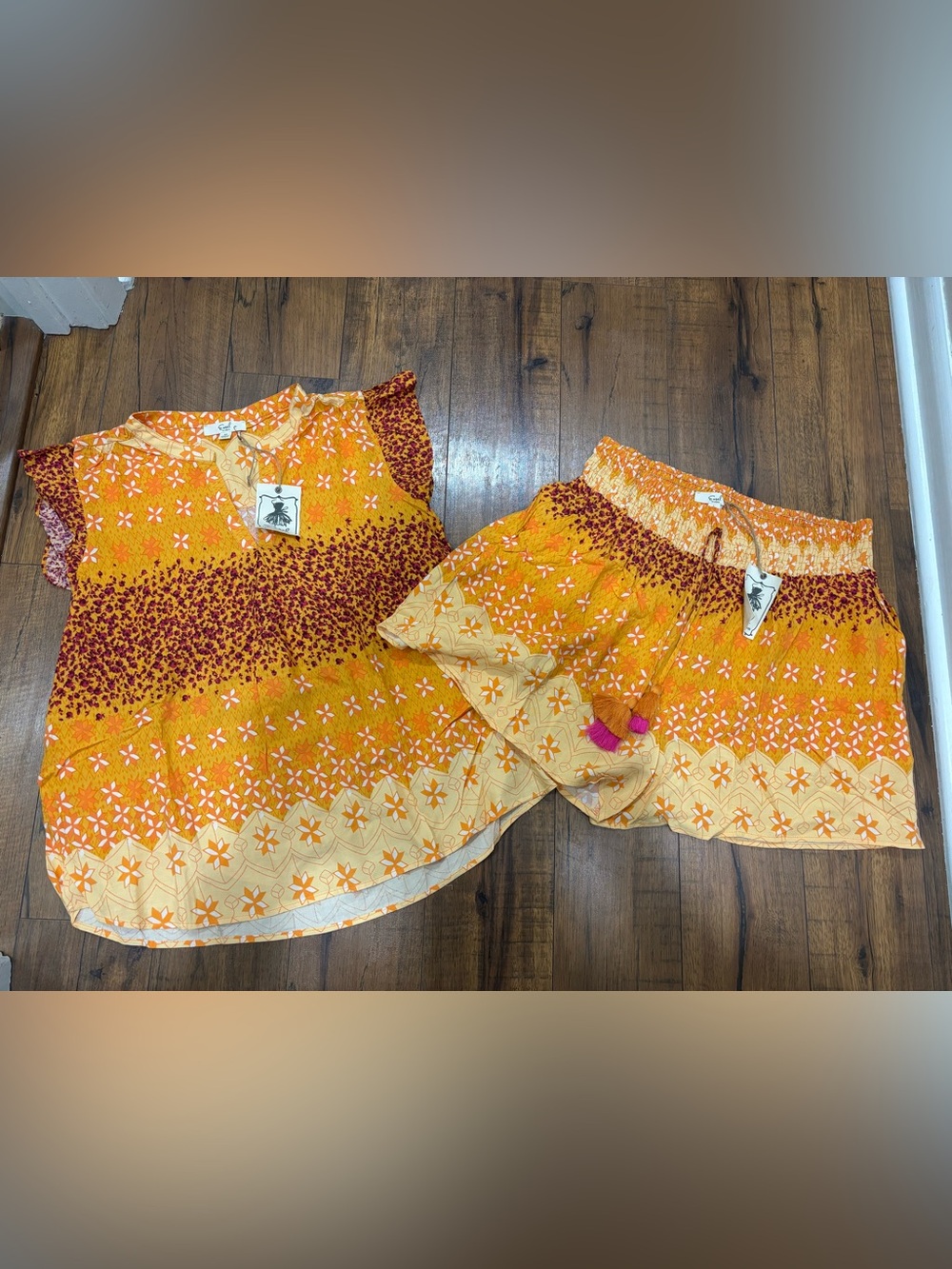 Umgee Orange Floral Two-Piece Top & Shorts Matching Set Women’s M/L Fall Sunset